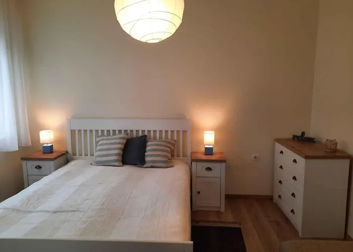 With A - C In 55040 Apartament *